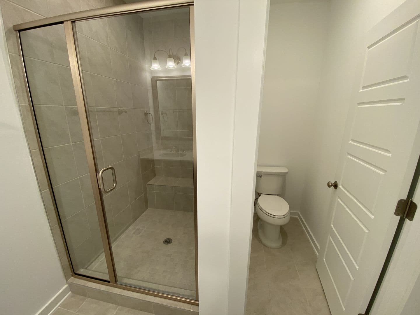 Cary House: 1110 Kiernan Grove Ln