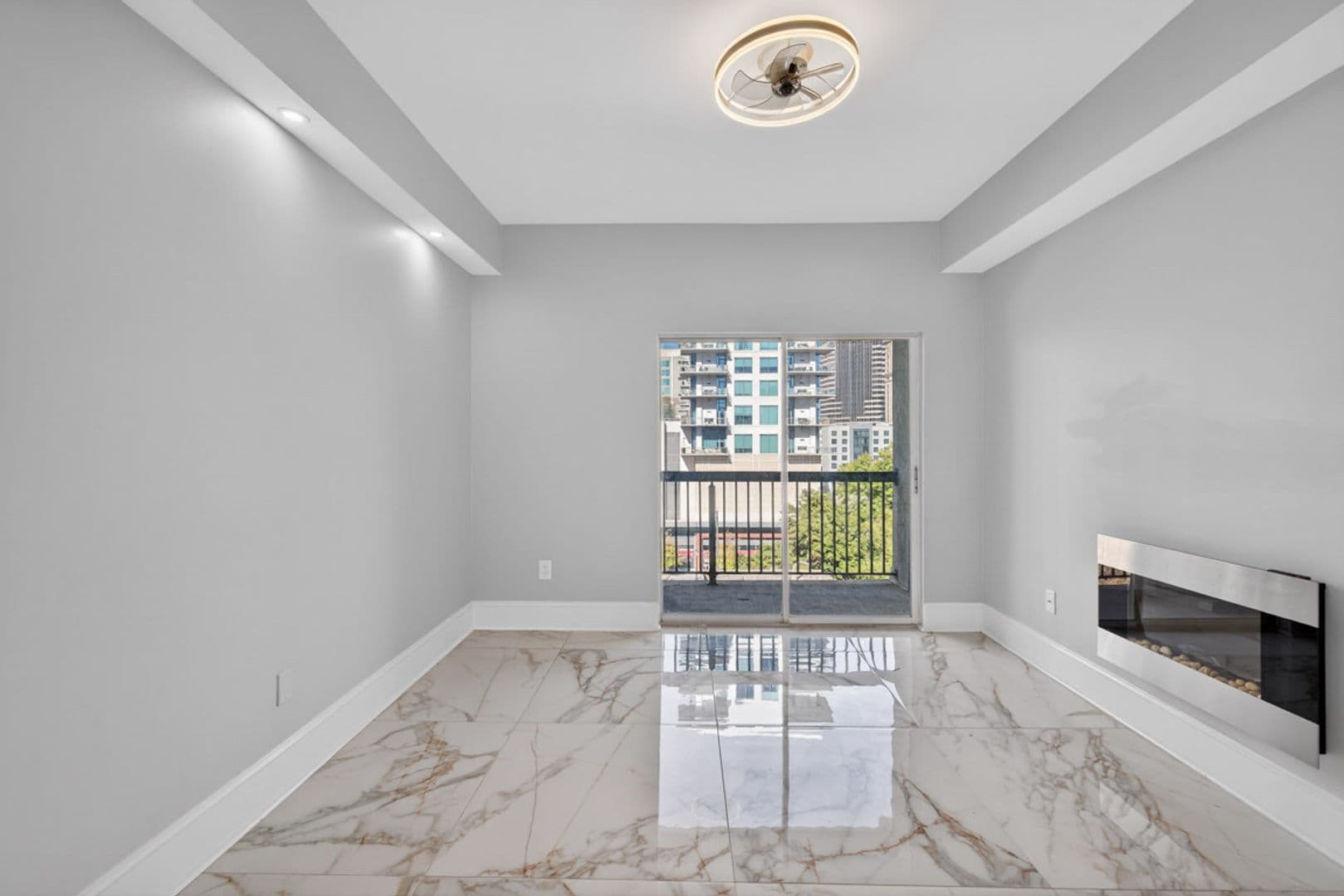 Atlanta House: 1075 Peachtree Walk NE