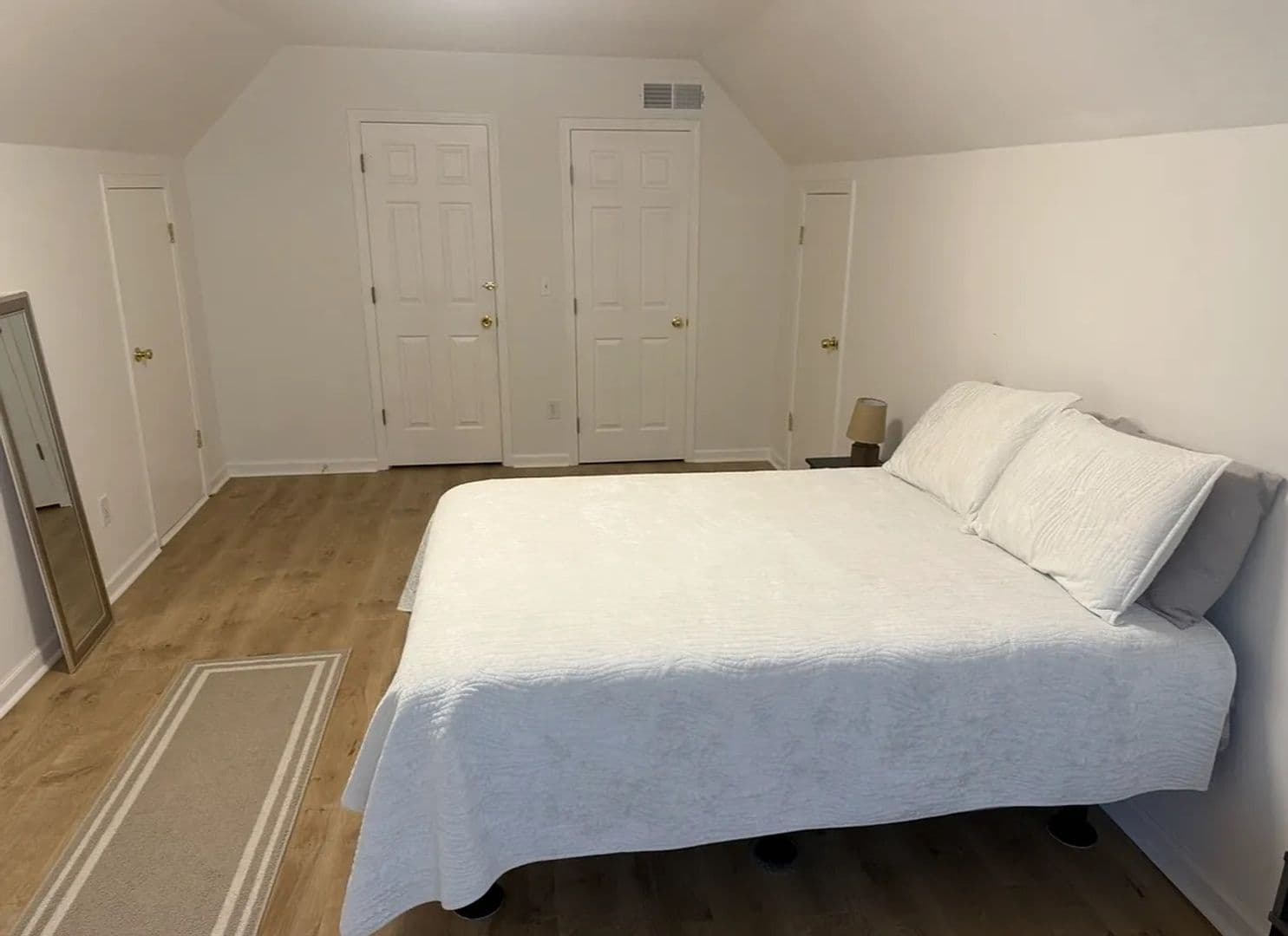 Kennesaw House: 3055 Kennesaw Dr