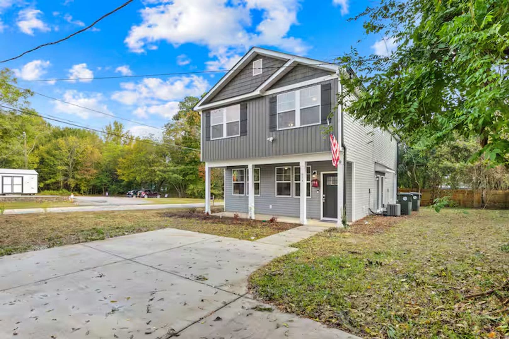 Clover House: 614 Kings Mountain St