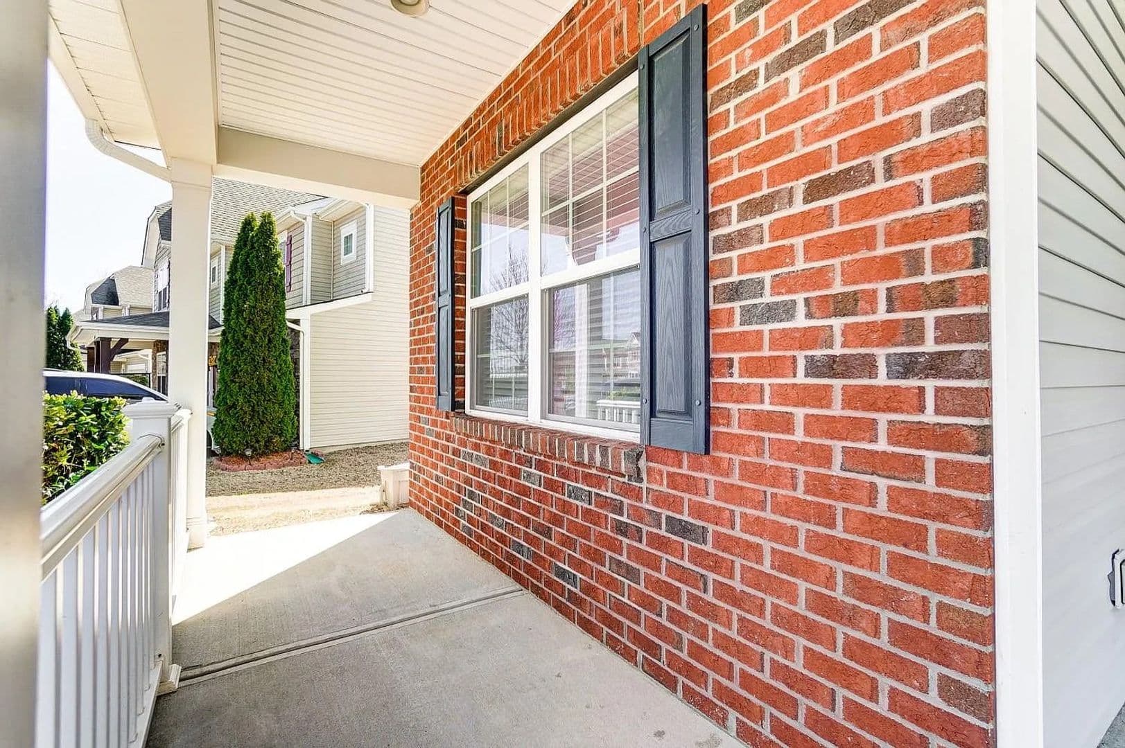 Pineville House: 14420 Green Birch Dr