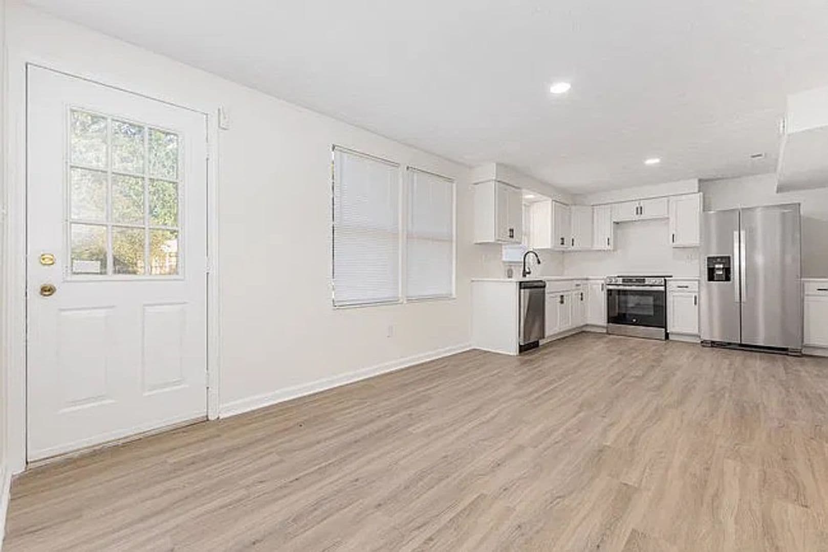 Charlotte House: 8915 Touchstone Ln