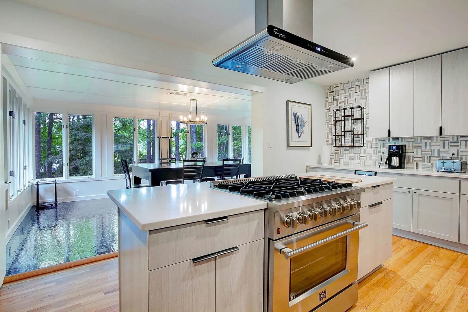 Smyrna House: 1573 Cooper Lake Rd SE