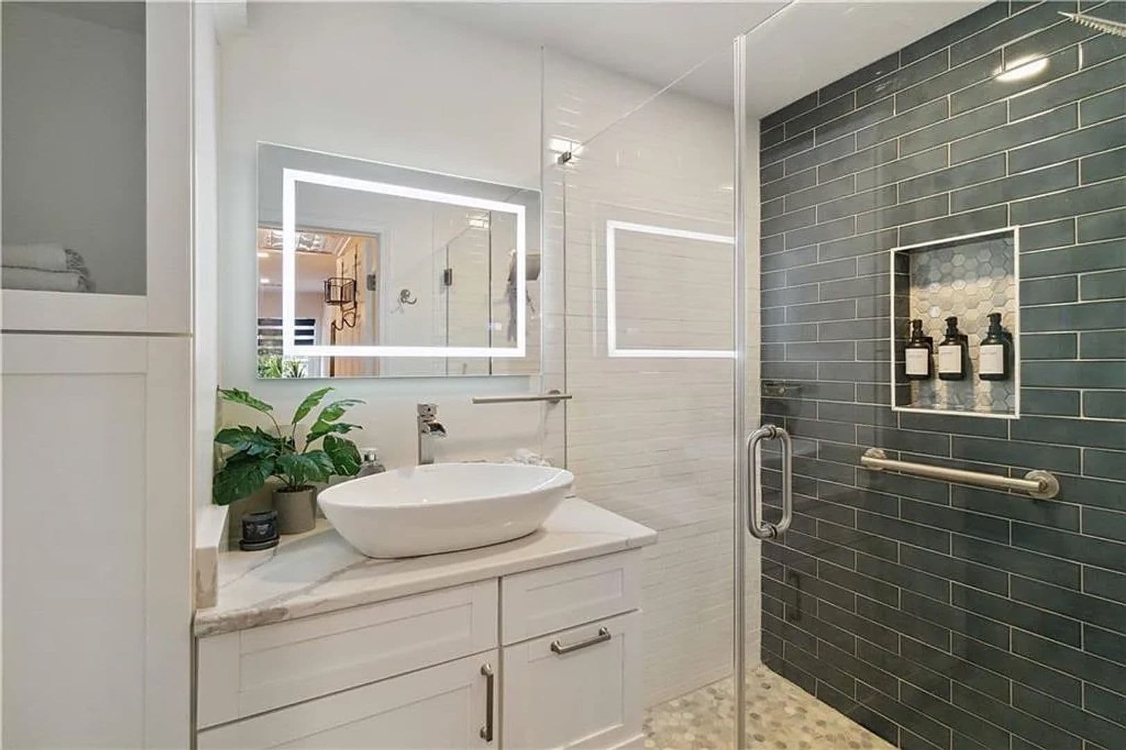 Duluth House: 4909 Glenwhite Dr