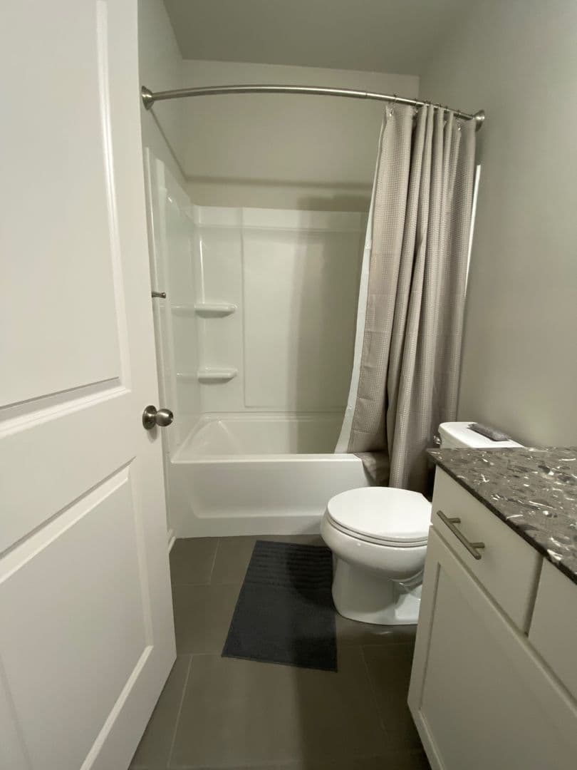 Charlotte House: 9436 Ainslie Downs St