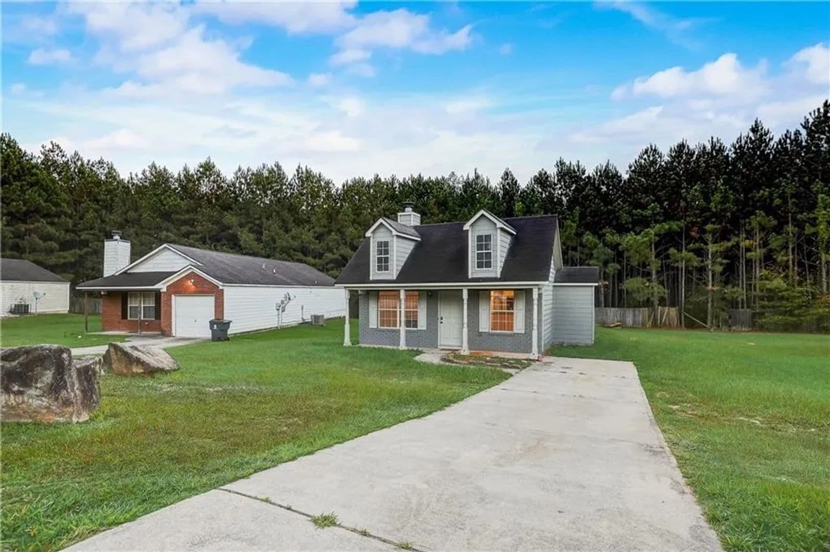 Union City House: 3865 Cypress Pointe Dr