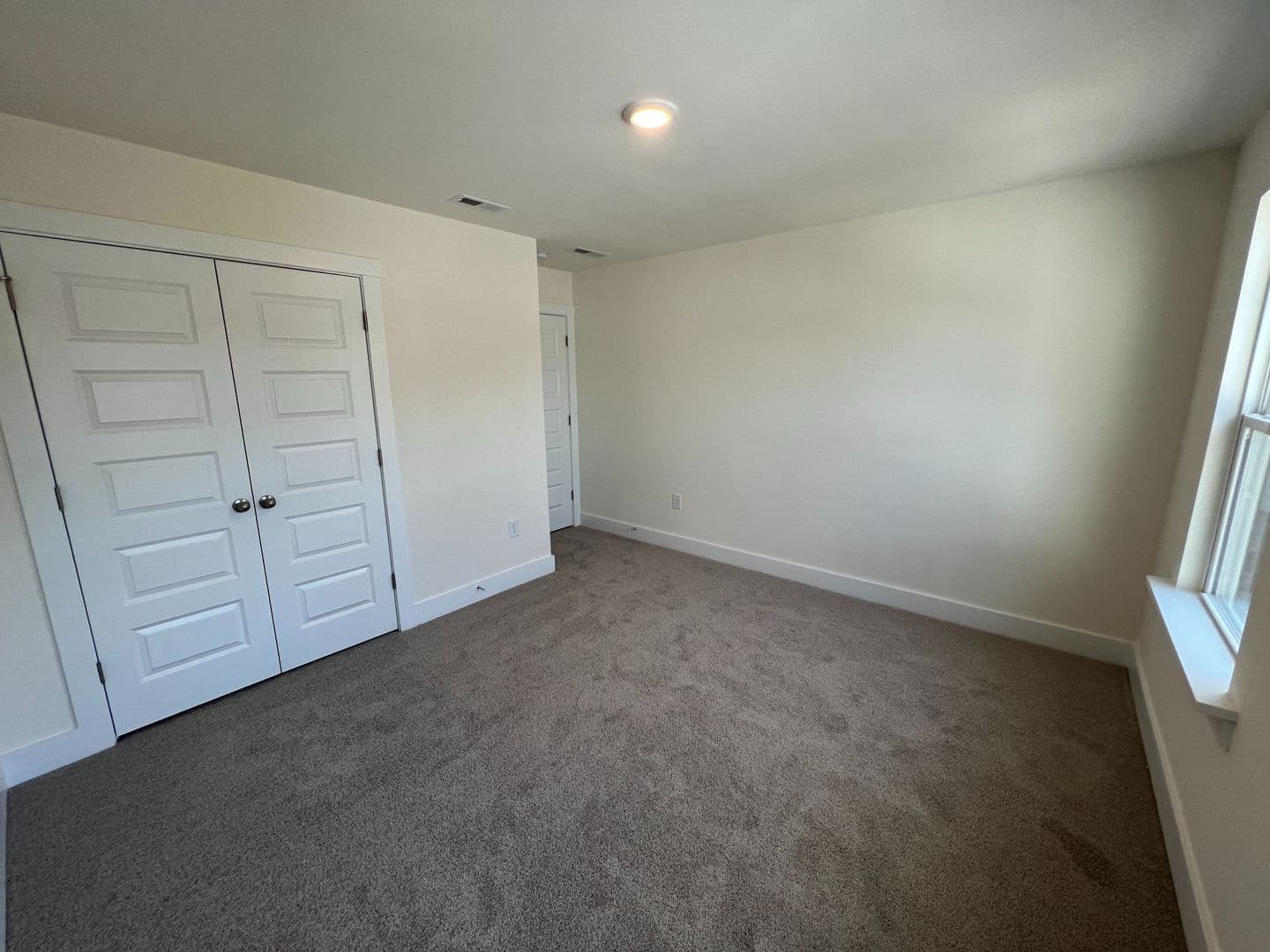 Cary House: 483 Clark Creek Ln