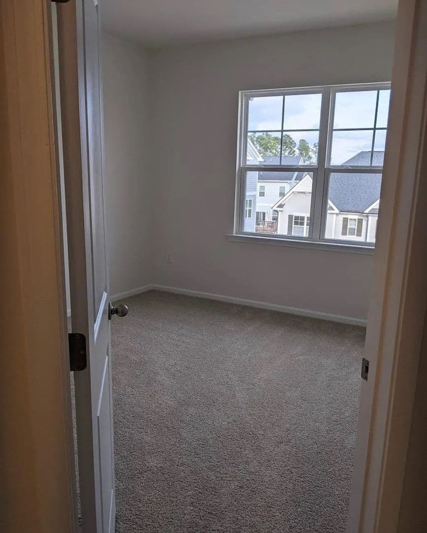 Apex House: 1038 Diamond Dove Ln