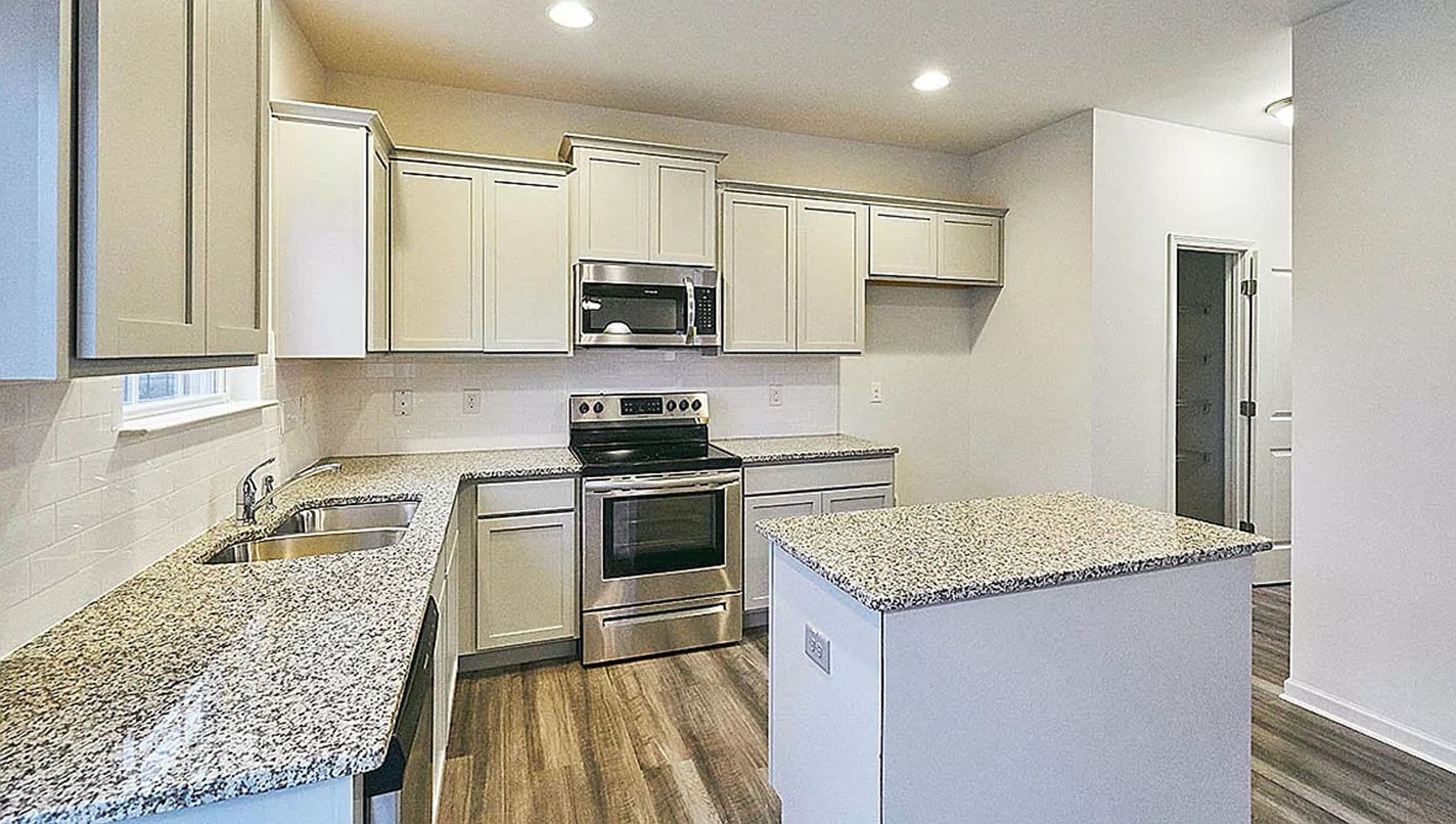 Clayton House: 408 N Great White Way