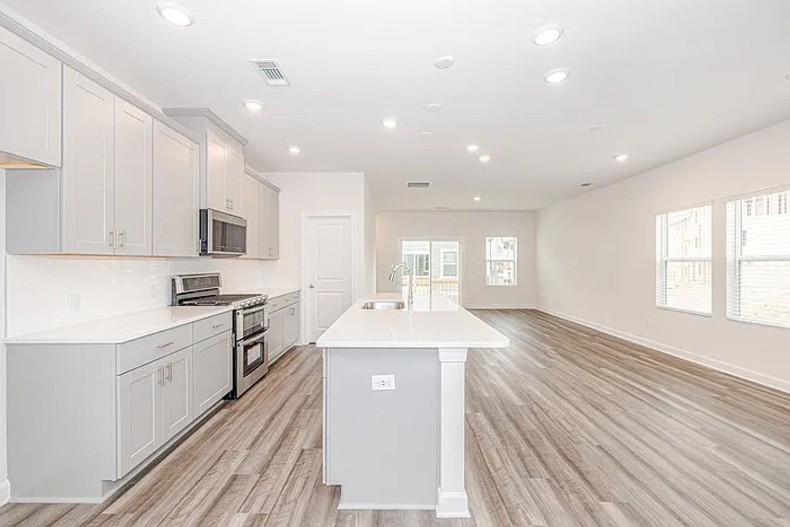 Charlotte House: 4415 Millennium Ave