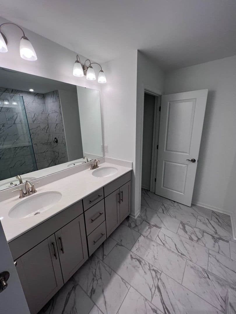 Charlotte House: 22047 Lani Dr