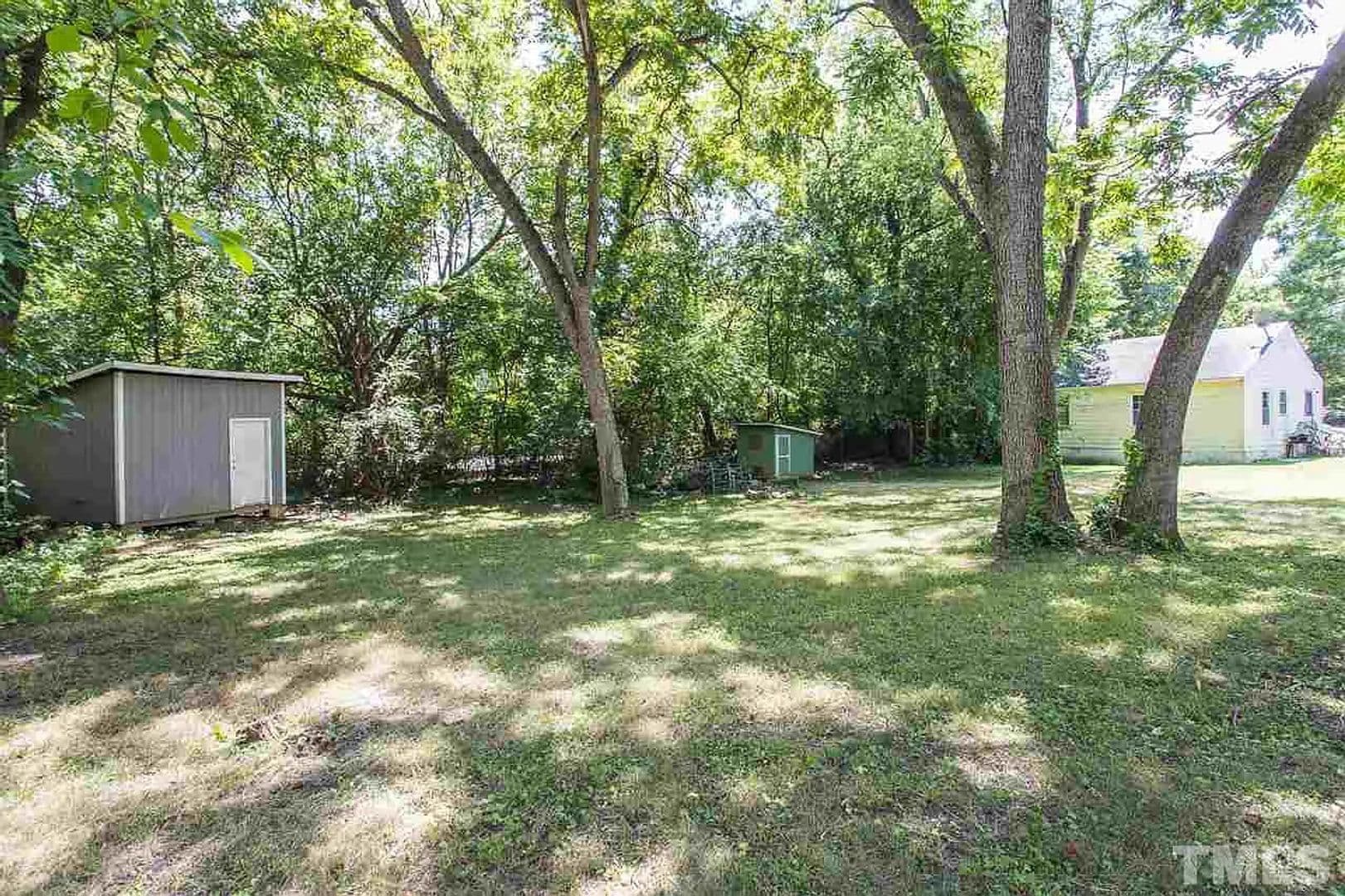 Raleigh House: 2923 Okelly St