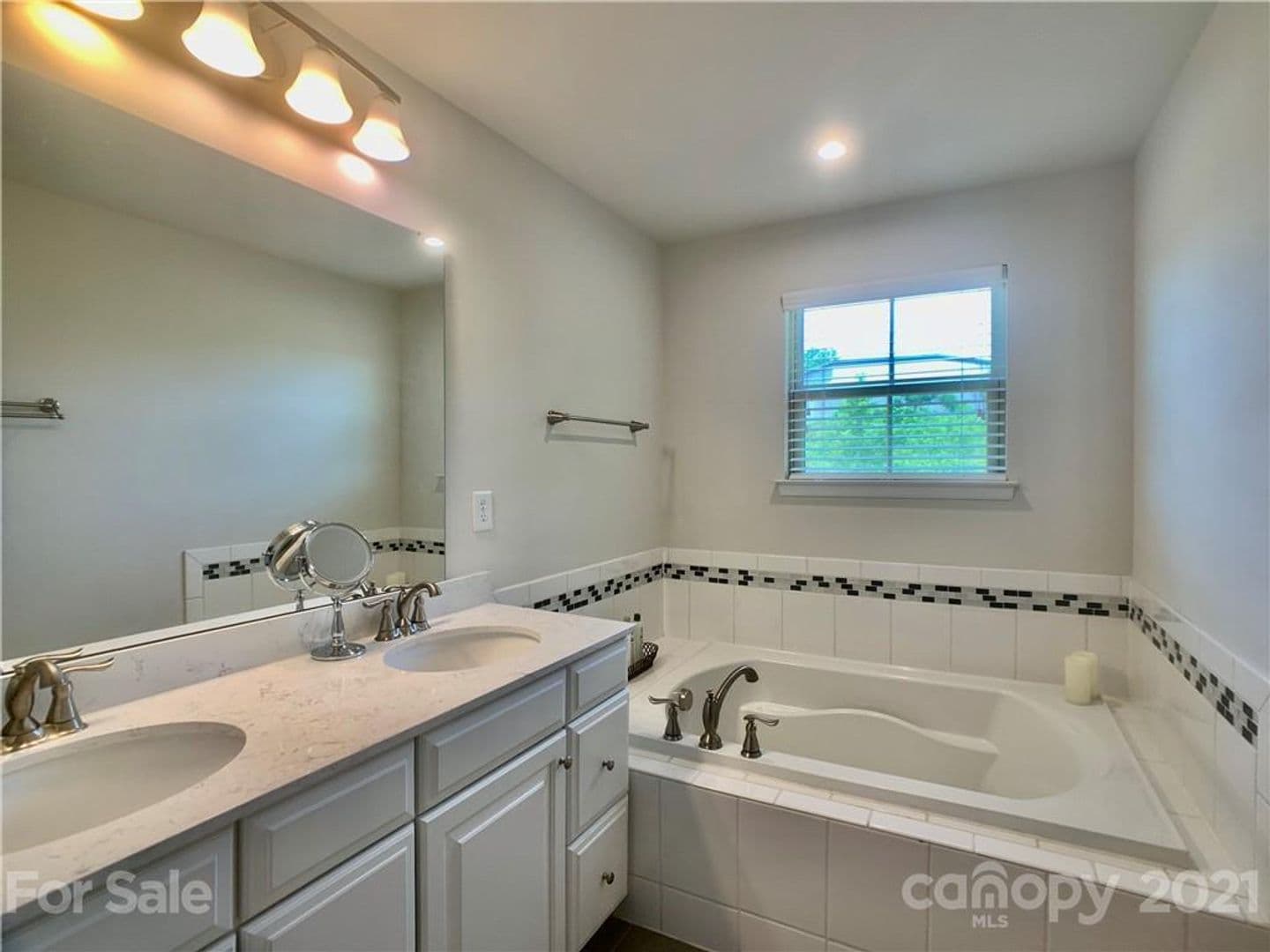Charlotte House: 4106 Audubon Pk Dr