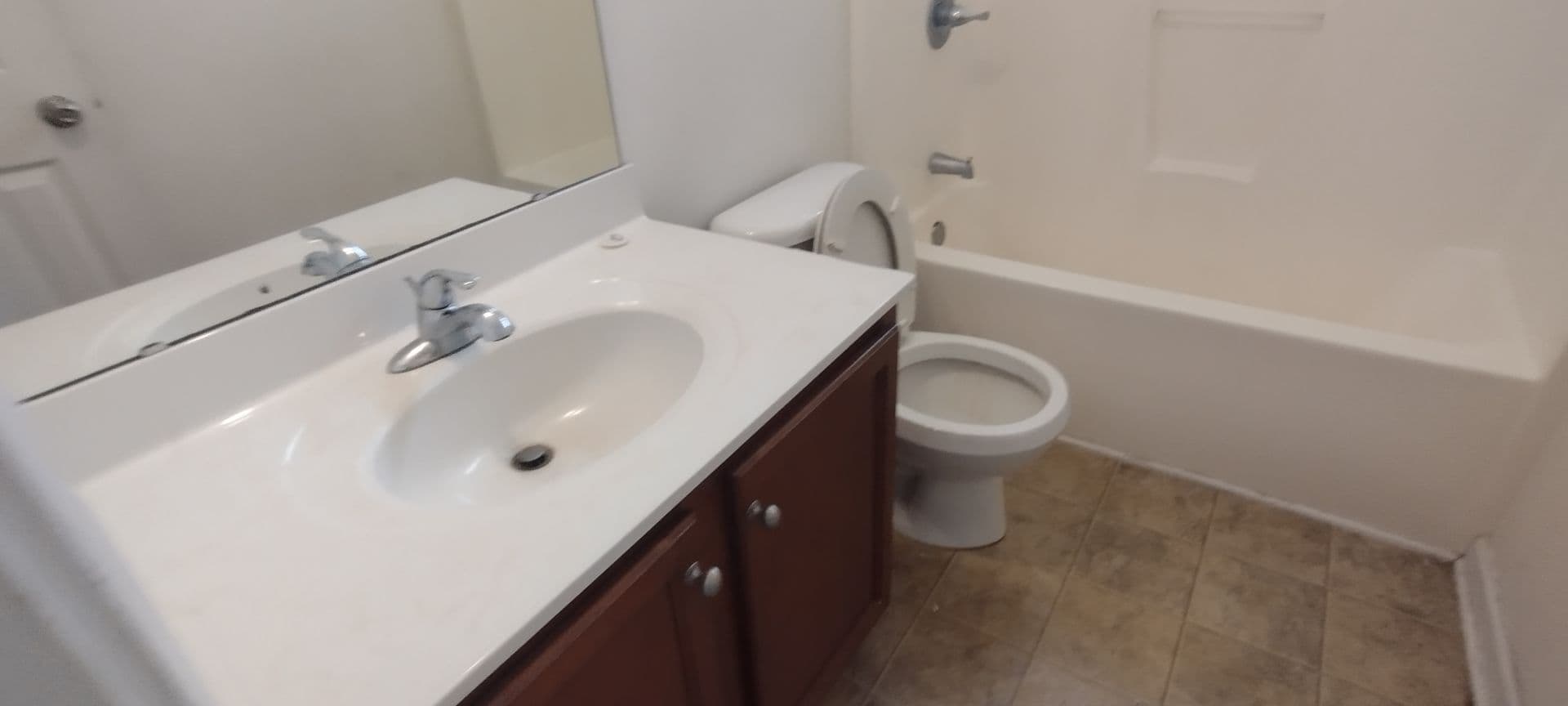 Durham House: 3114 Genlee Dr