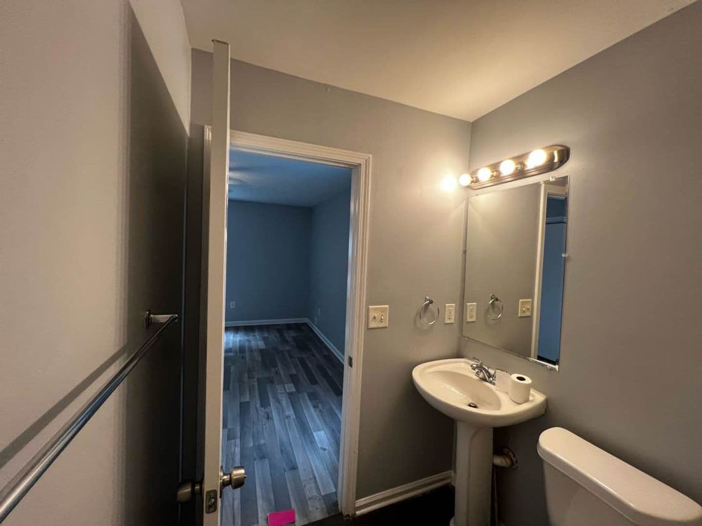 Atlanta House: 1123 #B Jones Ave NW