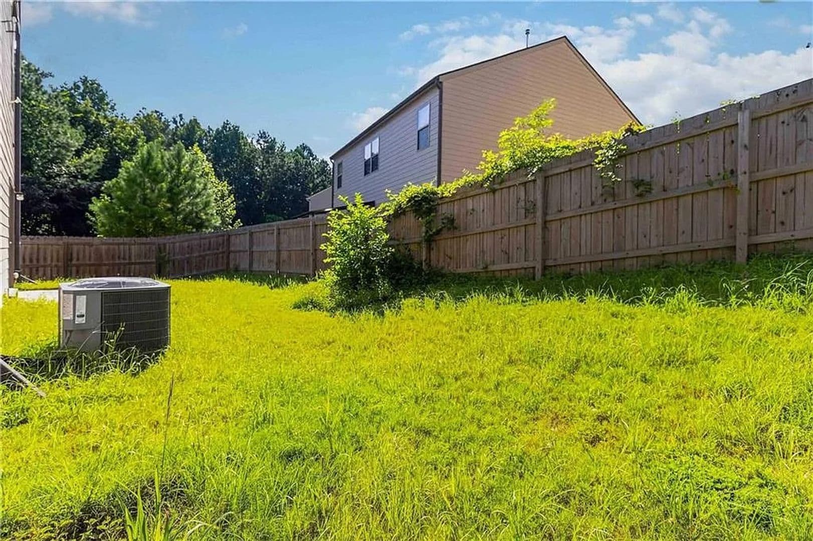 Atlanta House: 3744 Hampshire Walk SW