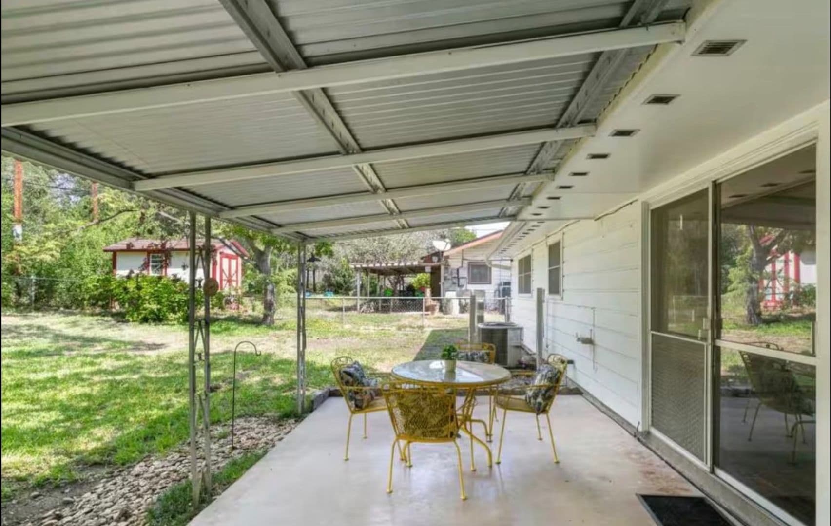 San Antonio House: 11003 Burr Oak Dr