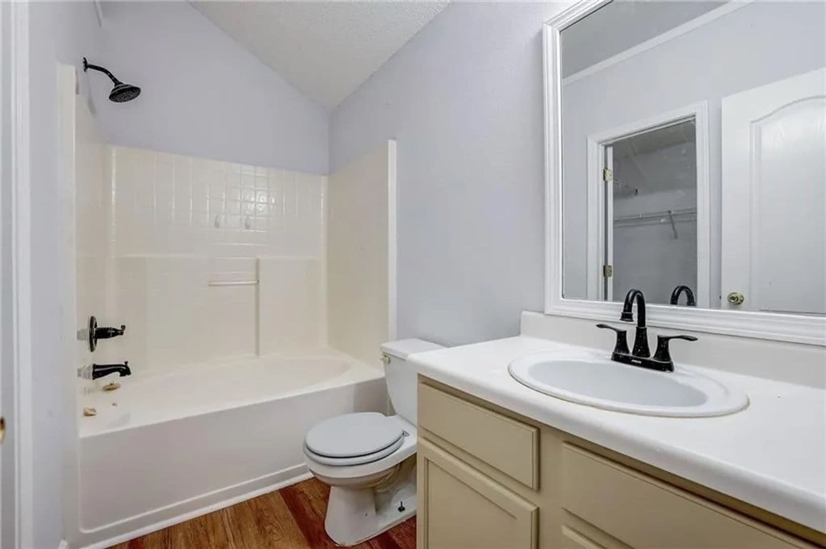 Union City House: 3865 Cypress Pointe Dr