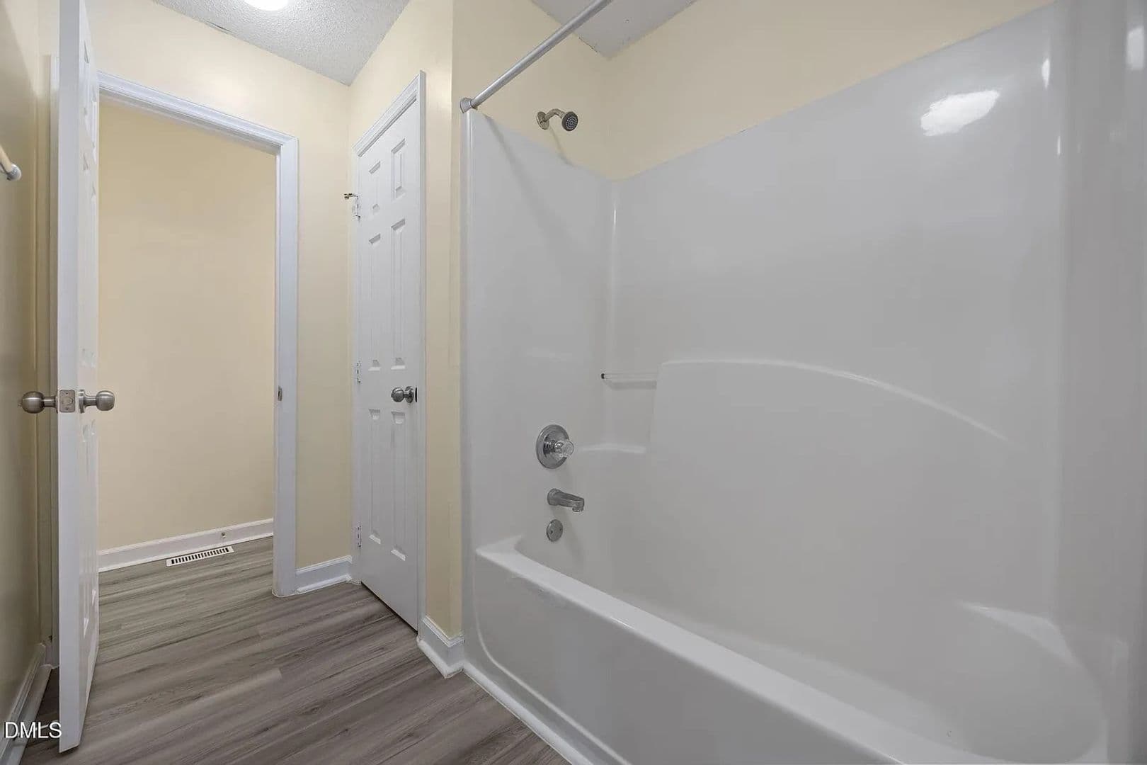 Raleigh House: 1627 Oakland Hills Way