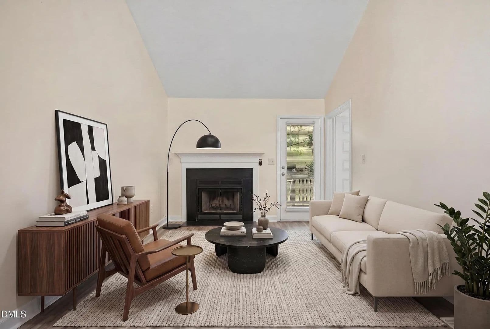 Raleigh House: 1627 Oakland Hills Way