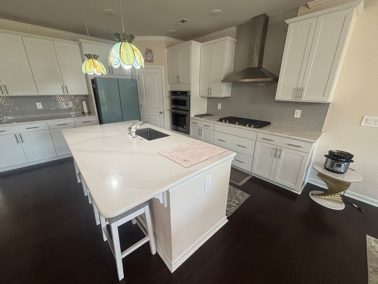 Holly Springs House: 317 Aintree Ave