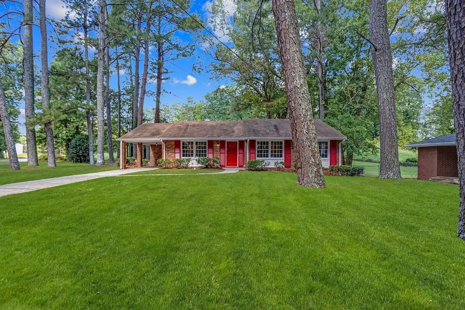 East Point House: 3201 Beech Dr
