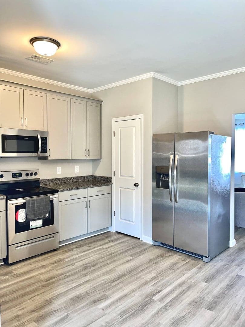 Atlanta House: 2784 Laurel Ridge Cir