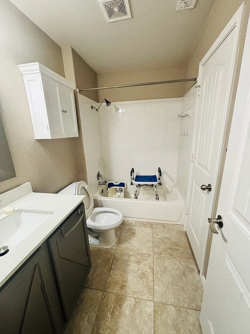 Georgetown House: 519 River Bluff Cir