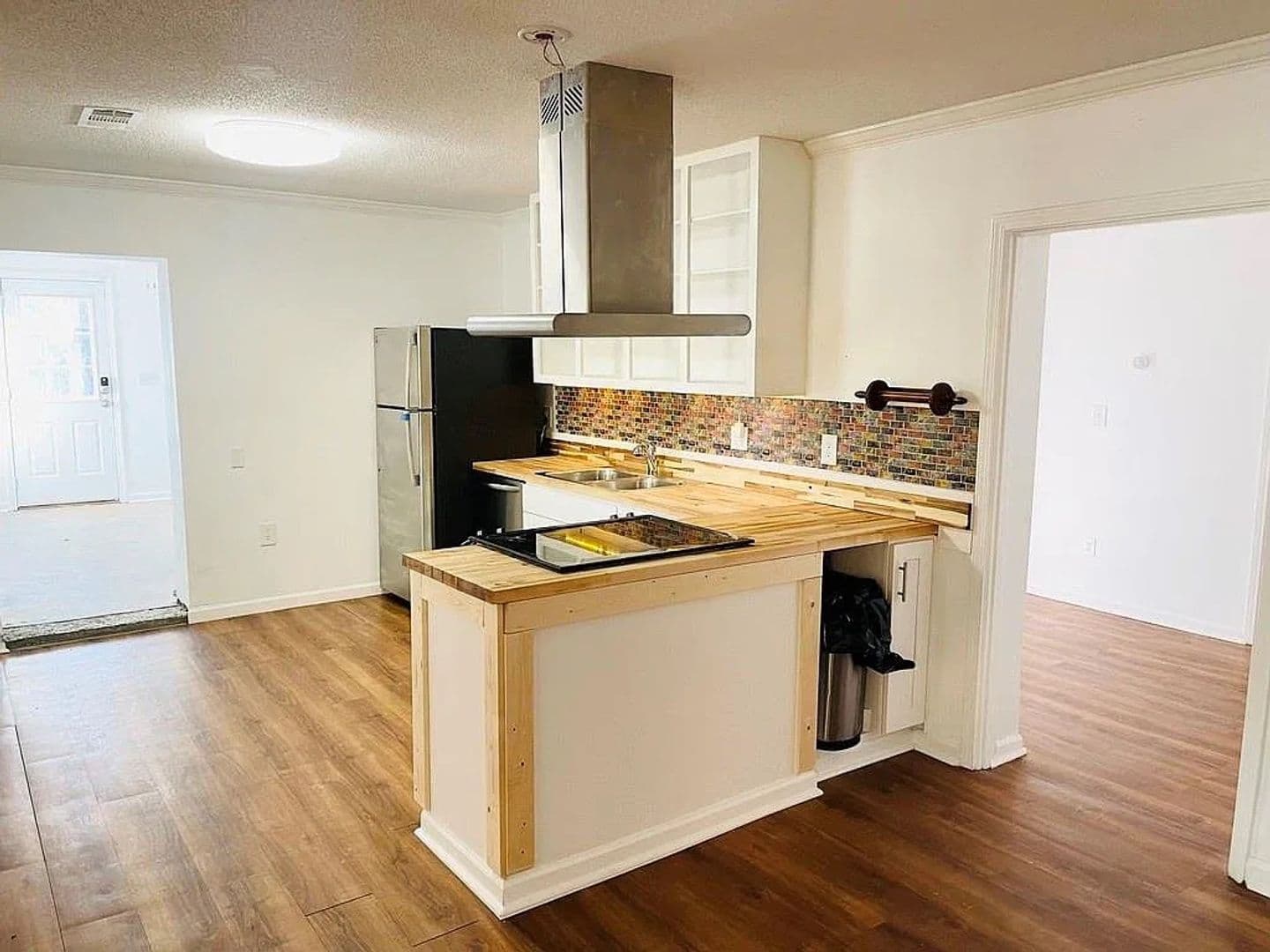 McDonough House: 1033 GA-155 N