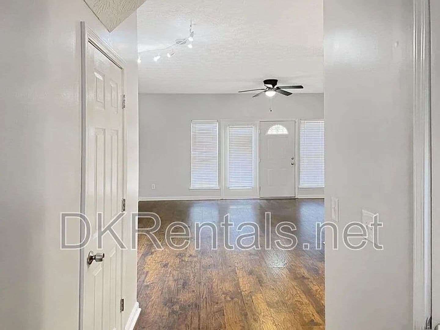 East Point House: 4416 Stone Gate Way
