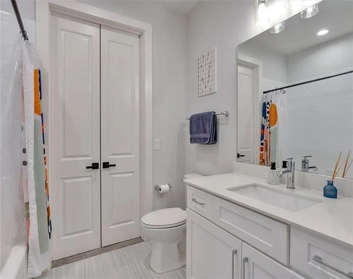 Atlanta House: 6890 Peachtree Dunwoody Rd NE
