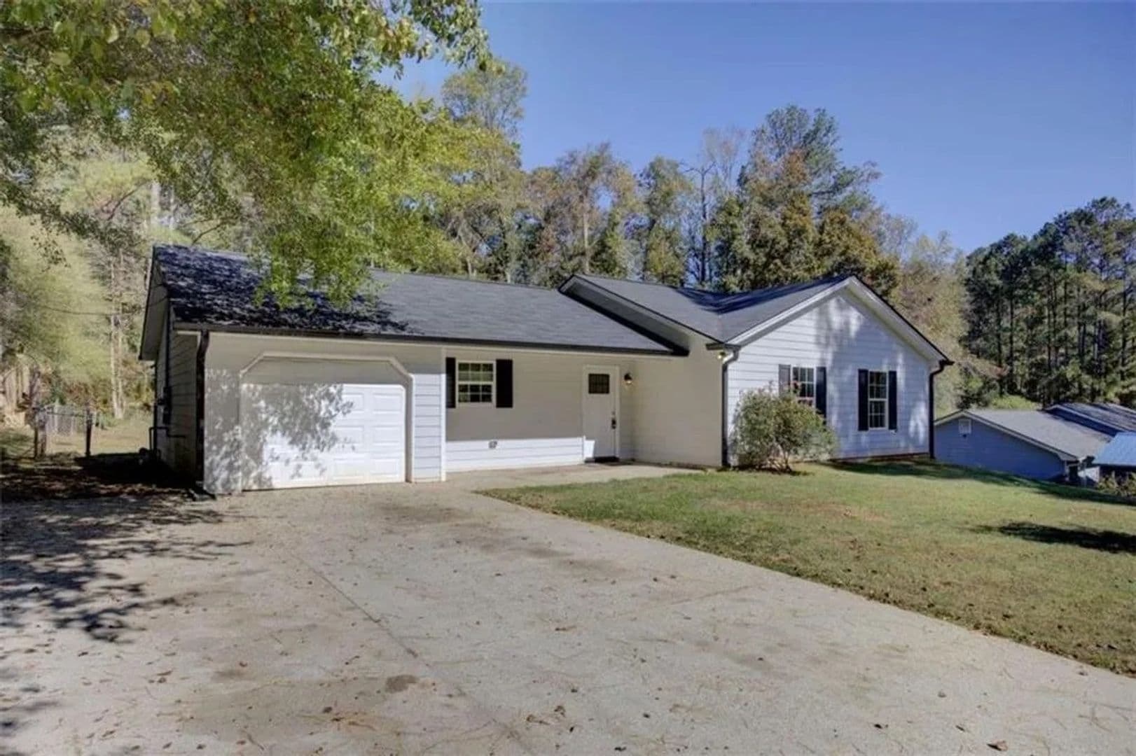 Covington House: 915 Navajo Trl