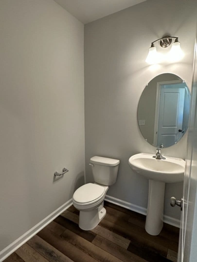 Apex House: 1642 Kipp Ln