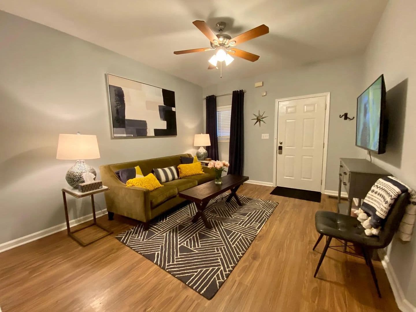 Atlanta House: 1121 Jones Ave
