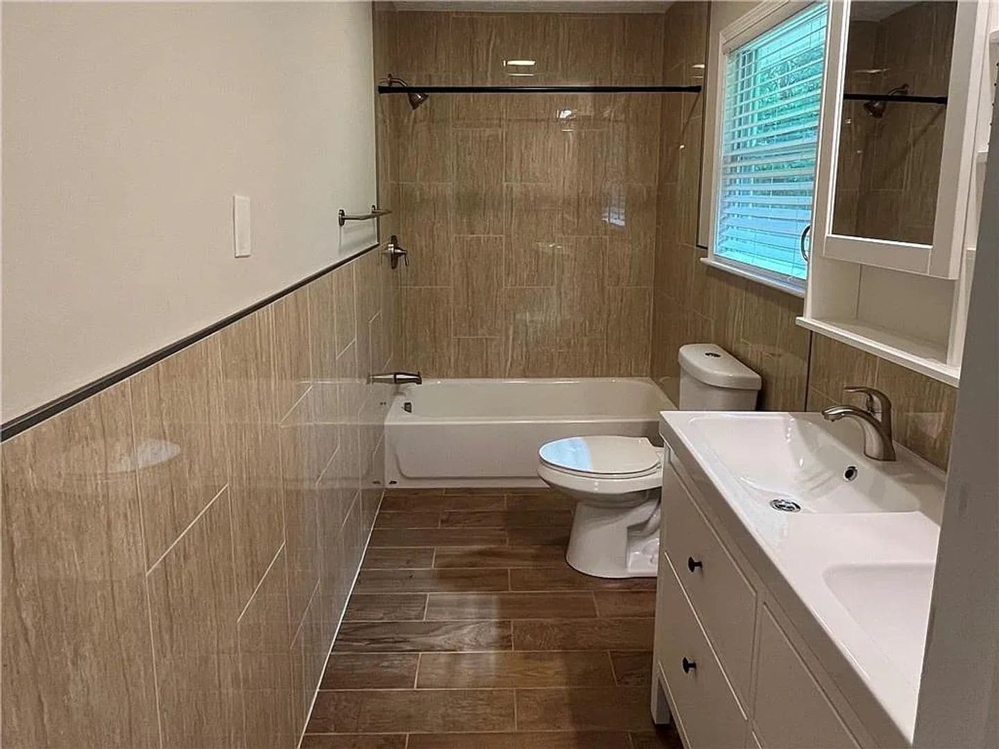 Decatur House: 2237 Scotty Cir