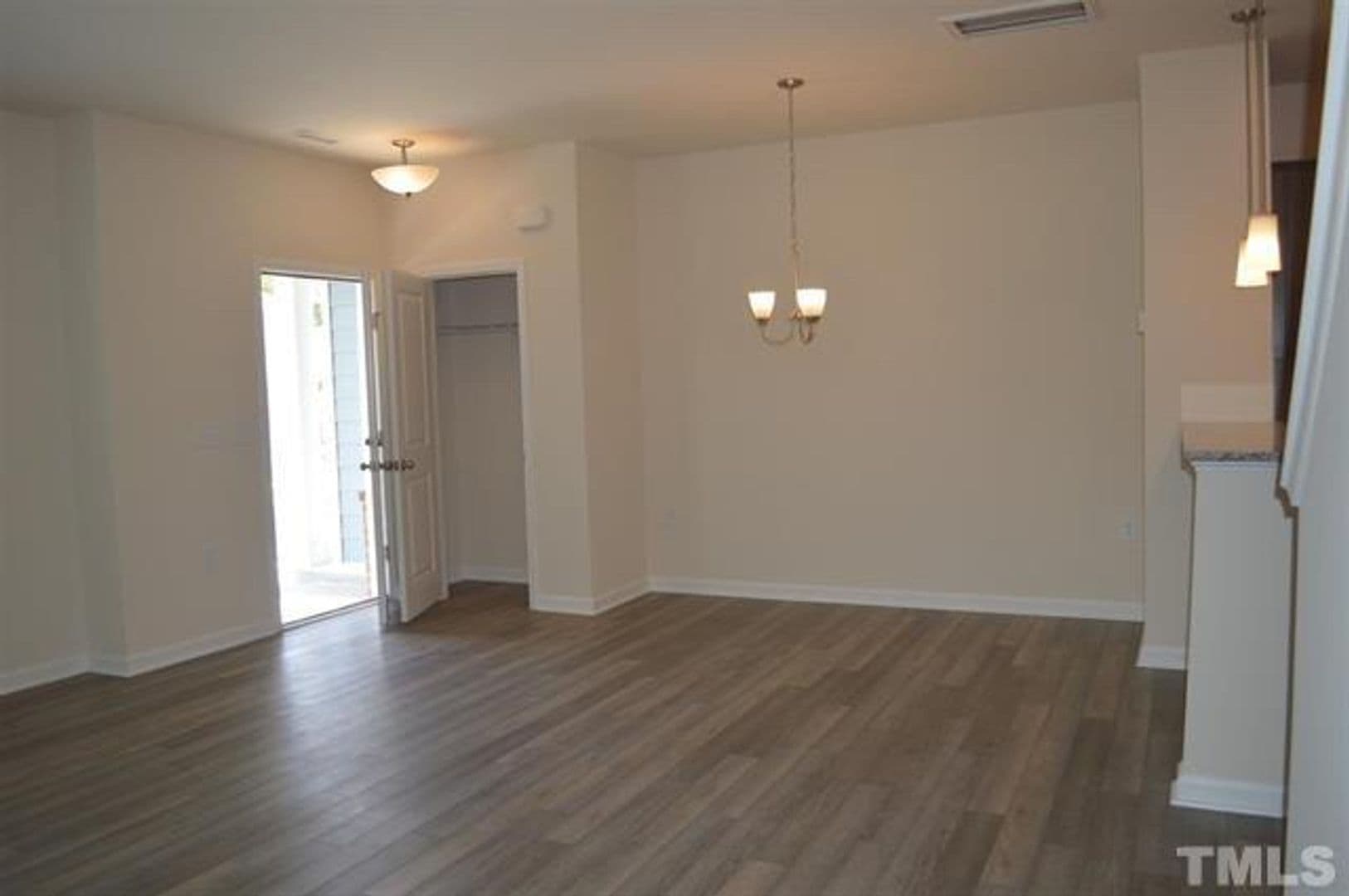Durham House: 5409 Talley St
