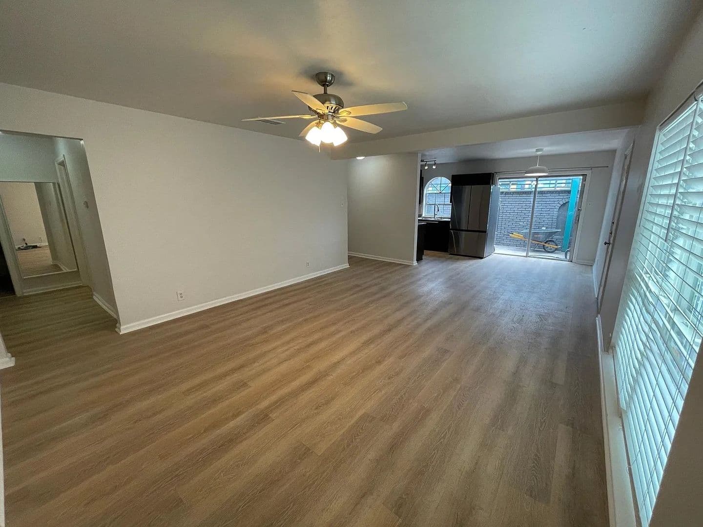 Austin House: 7201 Grand Canyon Dr
