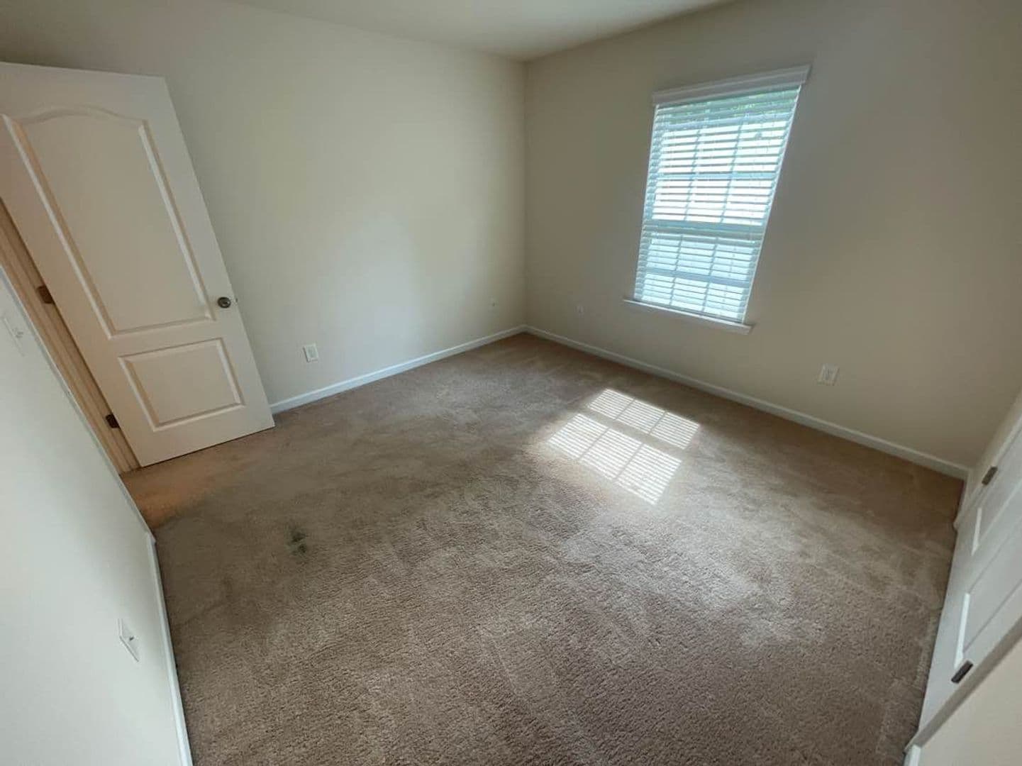 Charlotte House: 7211 Agnew Dr