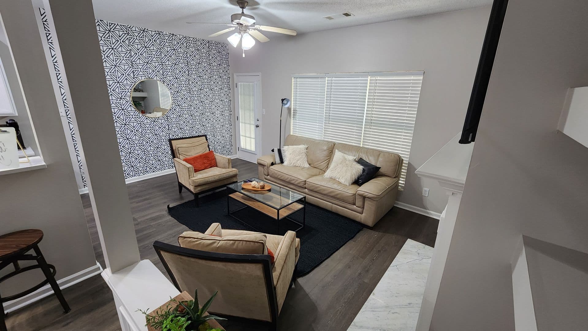 College Park House: 4850 W Park Cir