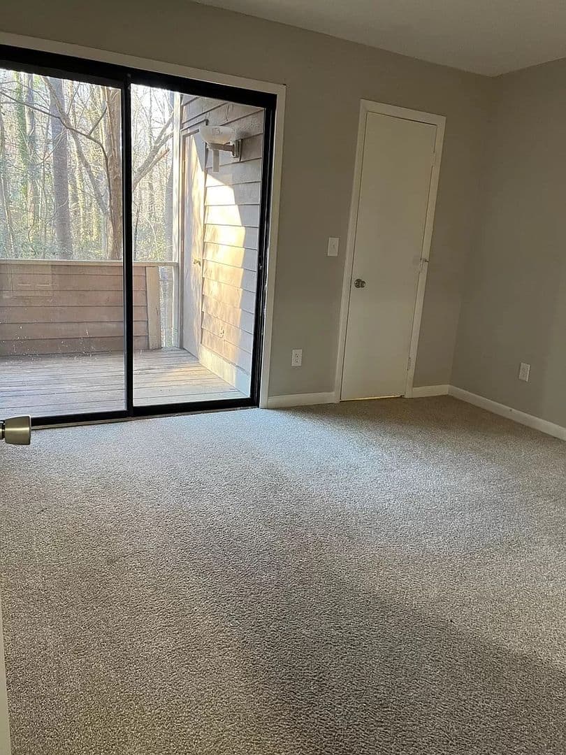 Charlotte House: 4408 Sharon Chase Dr