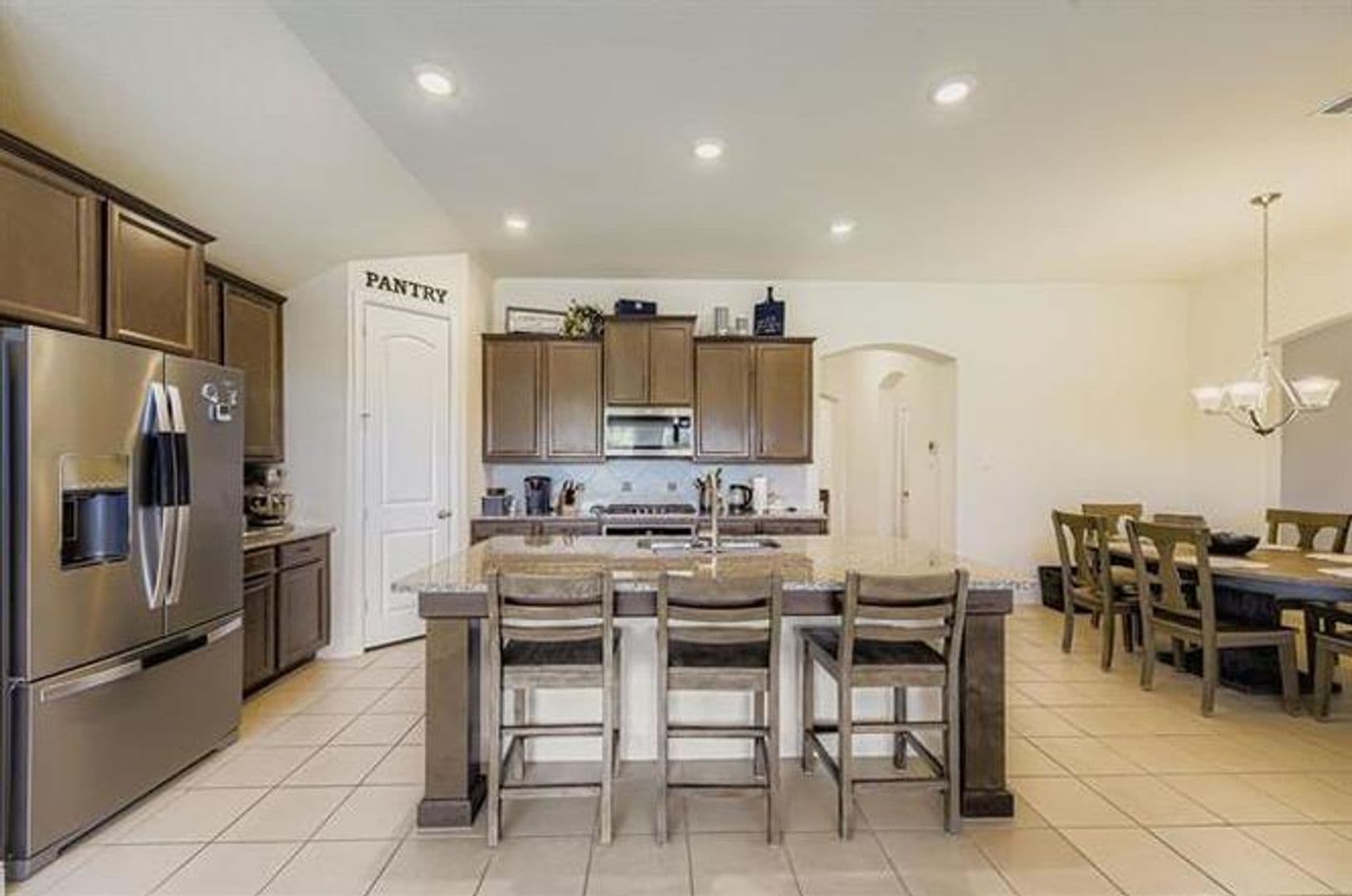 Fort Worth House: 5709 Broad Bay Ln