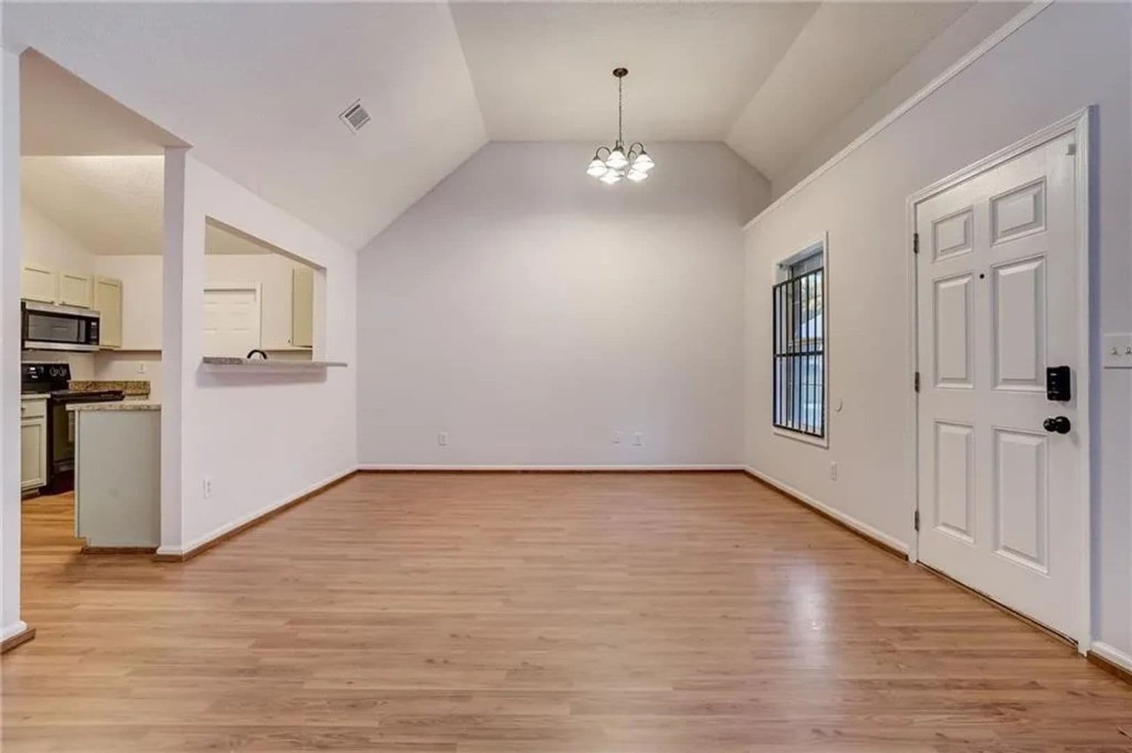 Union City House: 3865 Cypress Pointe Dr