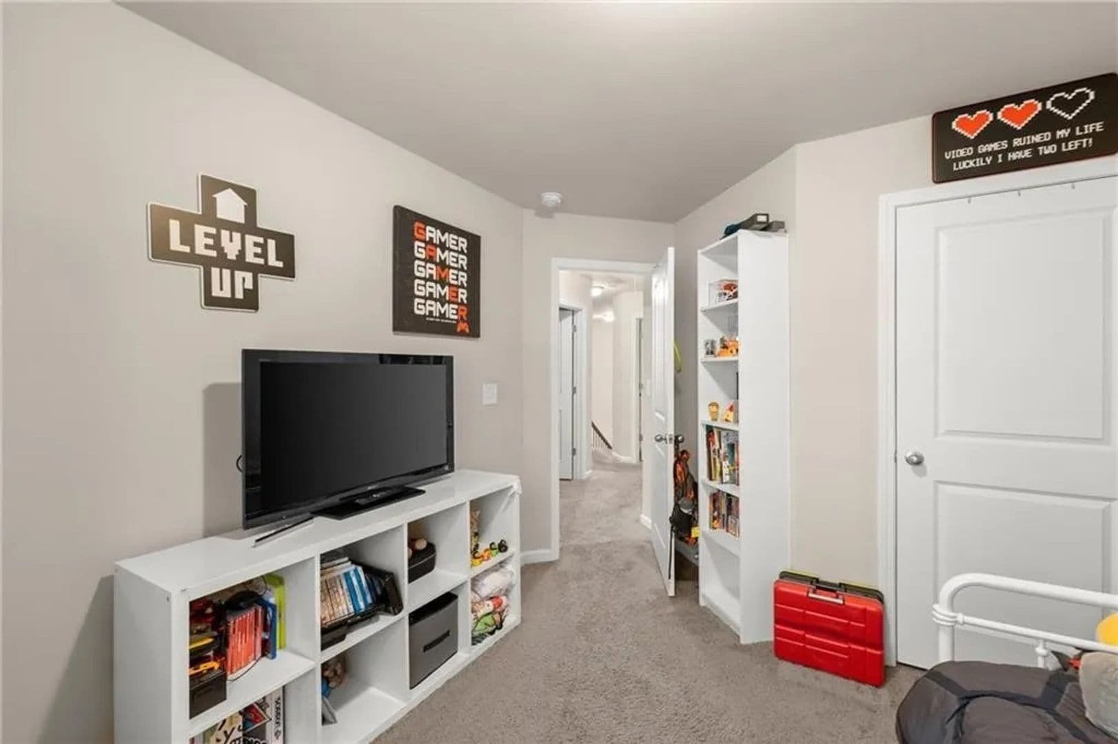 Buford House: 4202 Chatham Ridge Dr