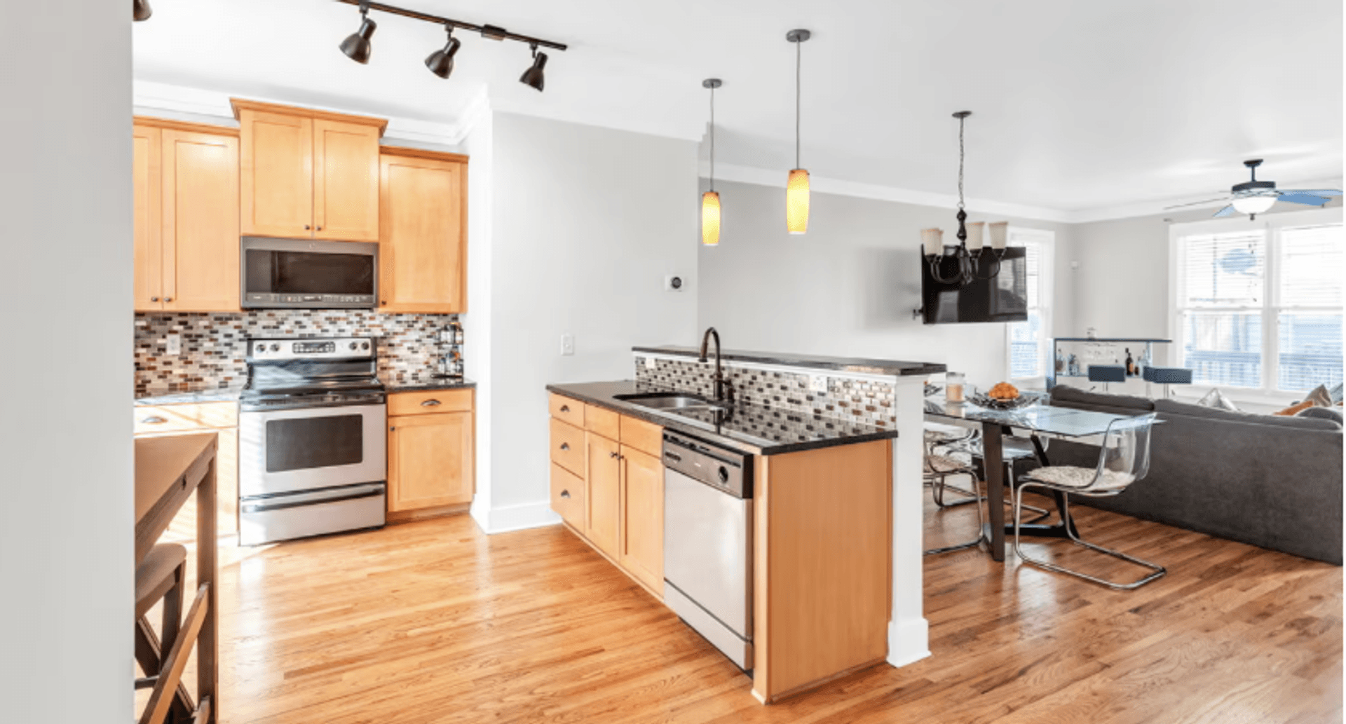 Atlanta House: 769 Liberty Commons Dr