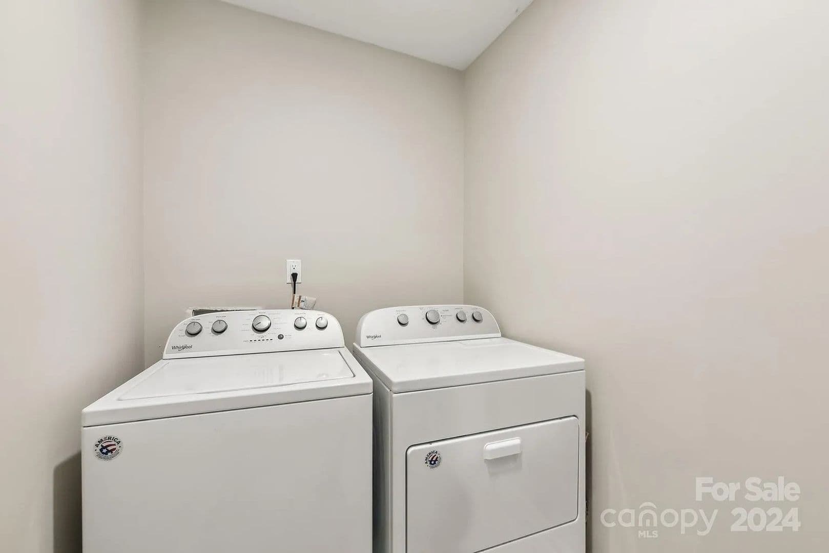 Charlotte House: 7608 Denbur Dr