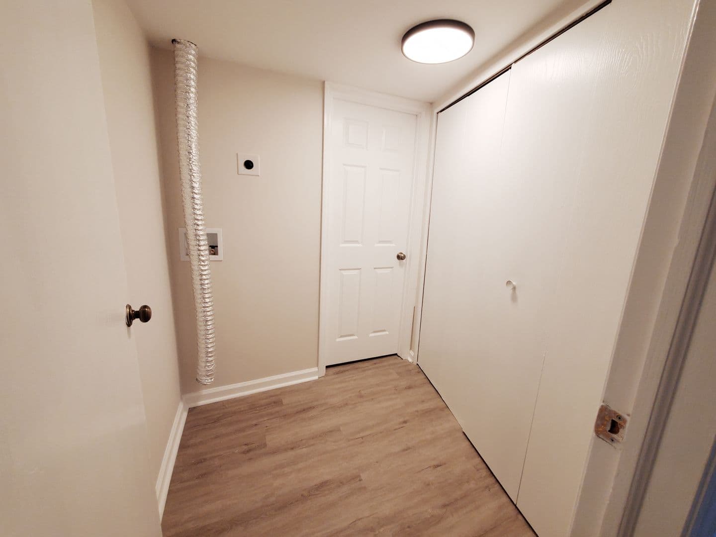 Raleigh House: 2824 Henslowe Dr
