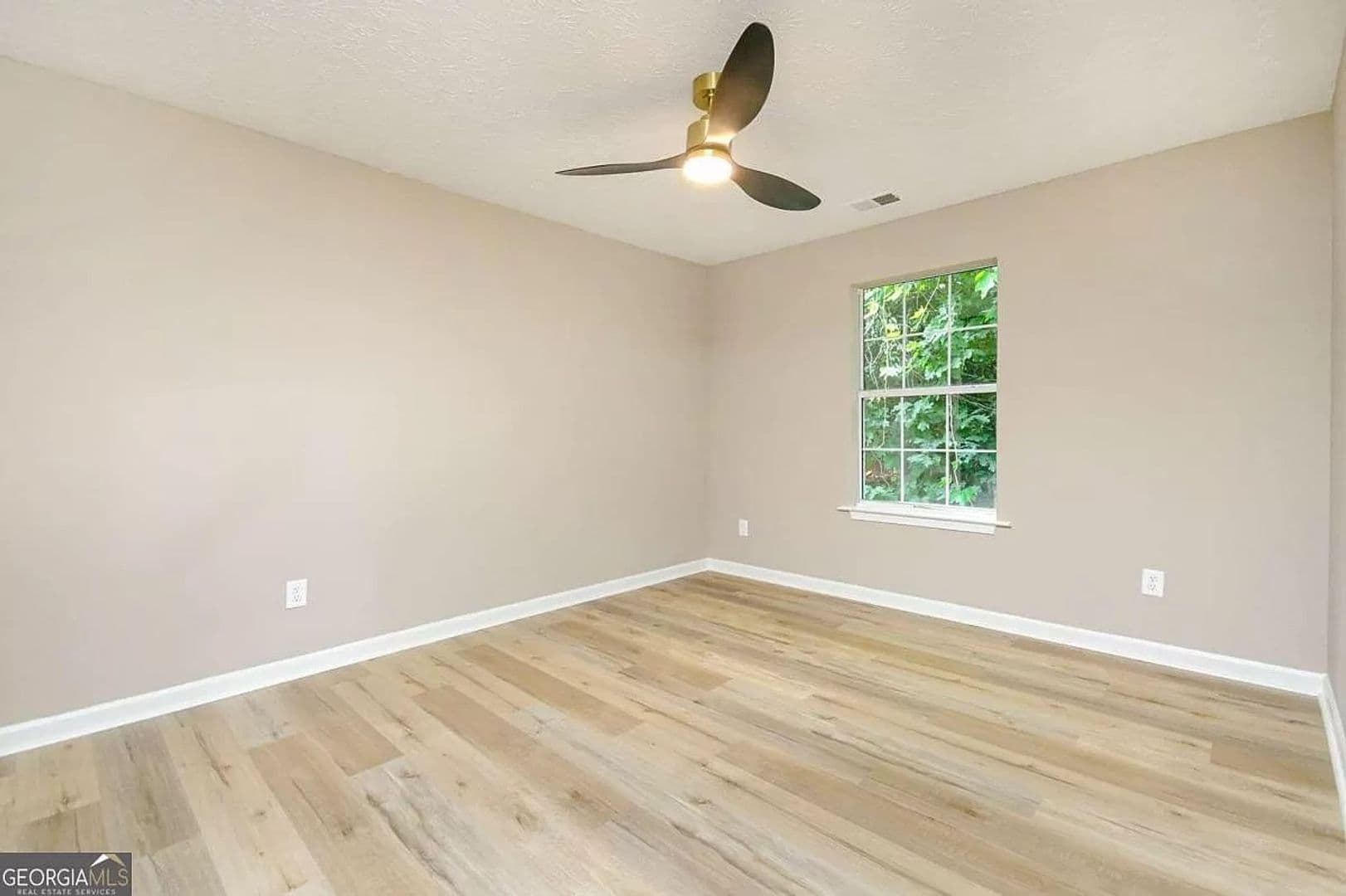 Decatur House: 3840 Brown Dr