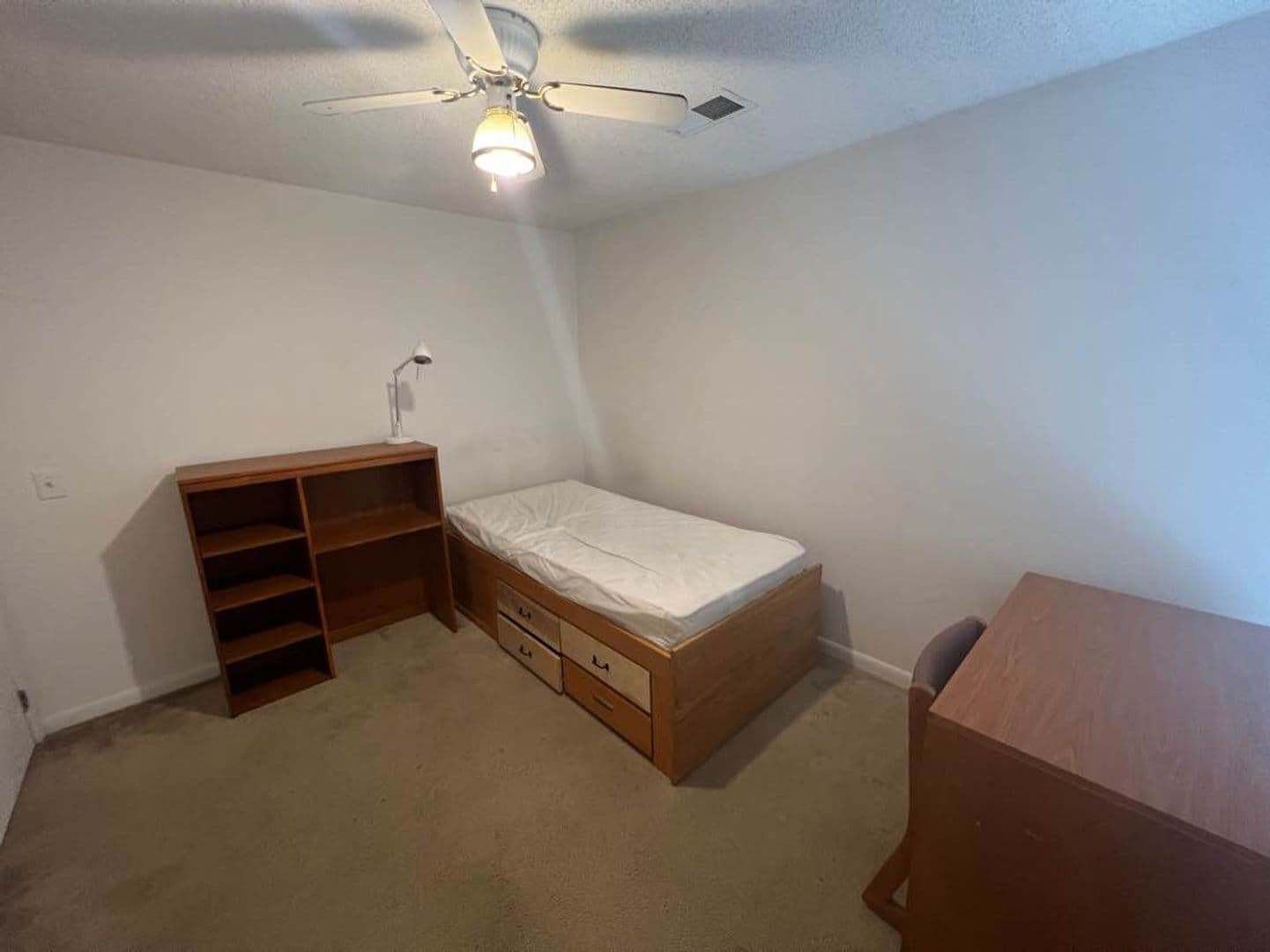 Raleigh House: 1411 Collegiate Cir