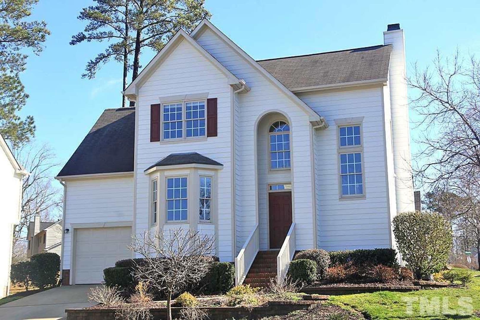 Durham House: 102 College Ave