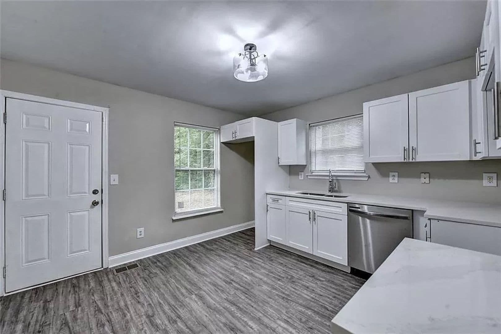 Atlanta House: 506 McWilliams Rd SE